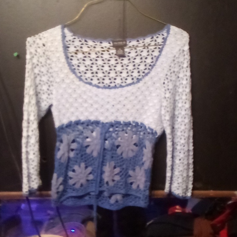 Top womens